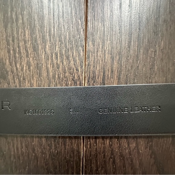 Kurt Geiger London 30mm Padlock Keeper Leather Belt - Size Small / Medium - Picture 7 of 12